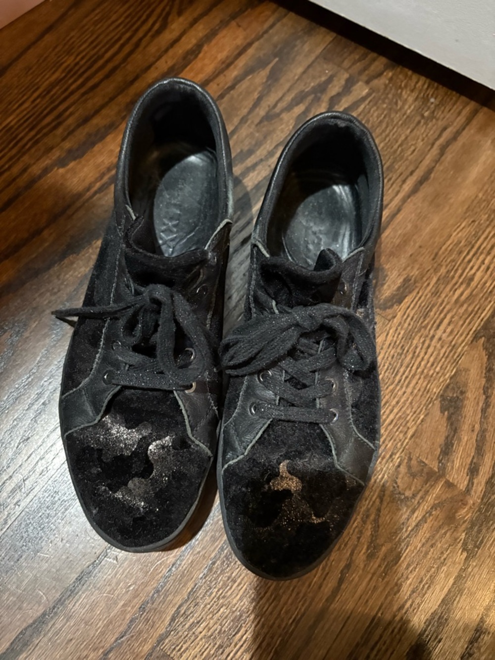 THE GREAT. Black Velvet Women's Sneakers